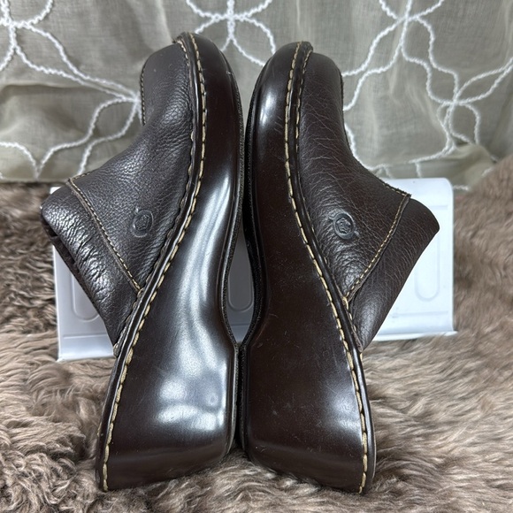 (Z2) Born brown leather mule clogs - Size 7 women - Picture 11 of 15